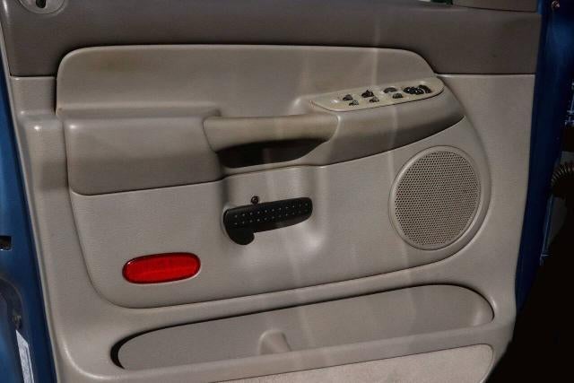 2002 Dodge Ram 1500 Base