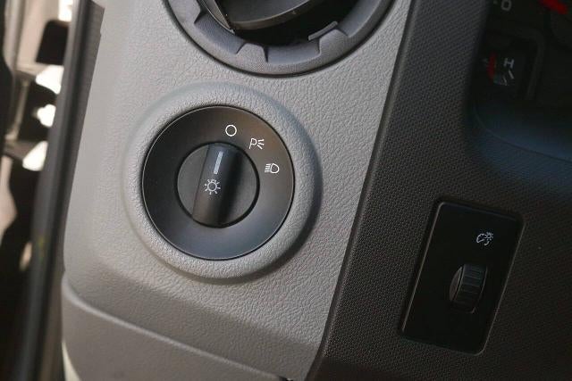 2014 Ford Econoline Wagon XL