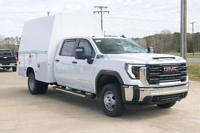 2024 GMC Sierra 3500 HD Chassis Cab Pro