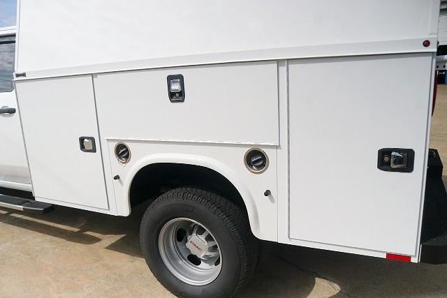 2024 GMC Sierra 3500 HD Chassis Cab Pro