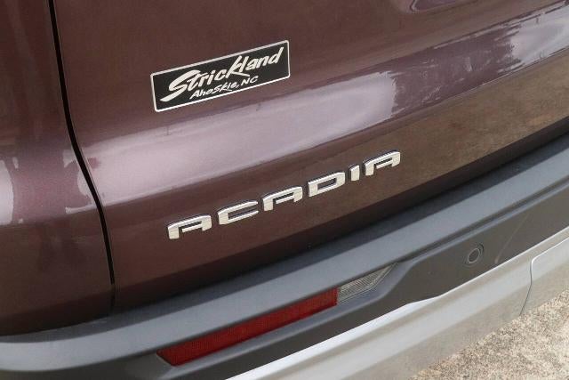 2024 GMC Acadia Elevation