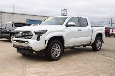 2025 Toyota Tacoma 4WD SR