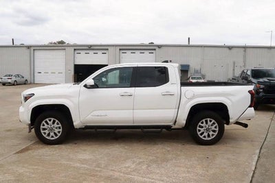 2024 Toyota Tacoma 4WD SR5