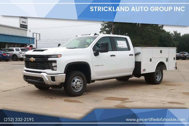 2026 Chevrolet Silverado HD Work Truck 4WD Crew Cab Long Box DRW's photo