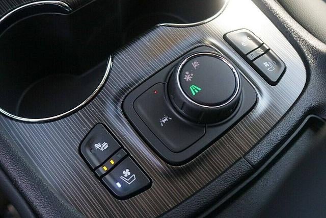 2022 GMC Acadia SLT