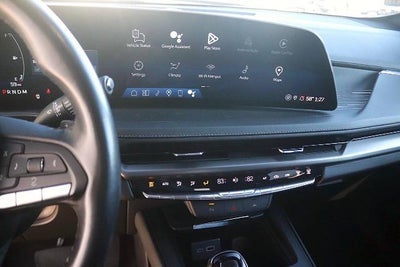 2024 Cadillac XT4 Premium Luxury